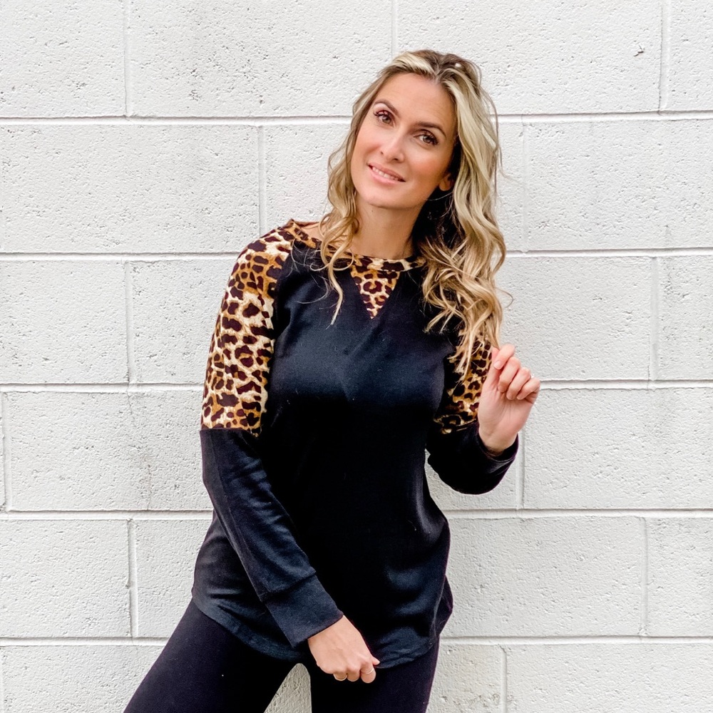 Super soft leopard long sleeved